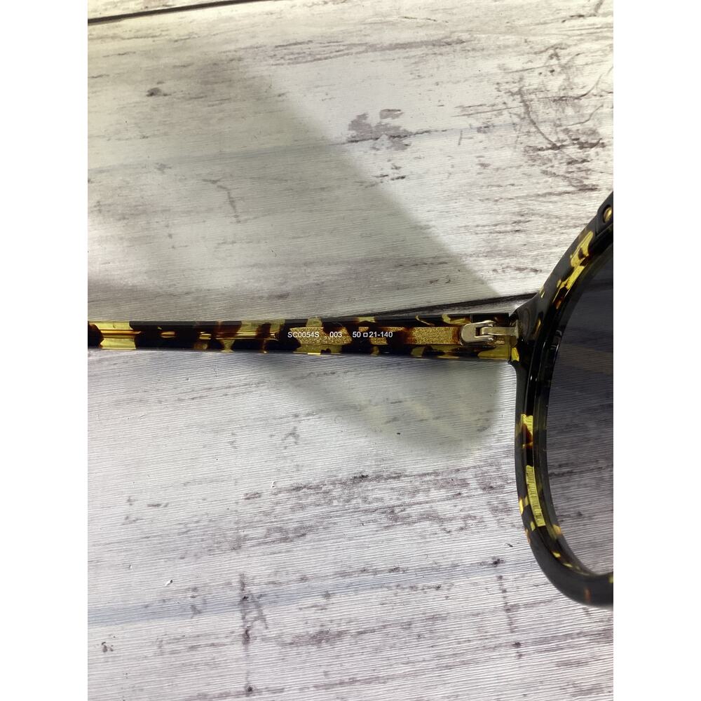 Classic Rectangular Frame Tortoiseshell Sunglasse… - image 5